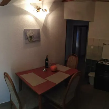 Apartman Rodic Omis Exterior photo